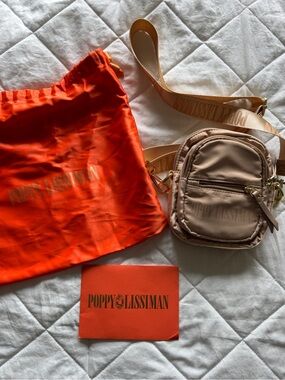 Poppy Lissiman Women’s Nifty Nylon Camera Bag in Nude